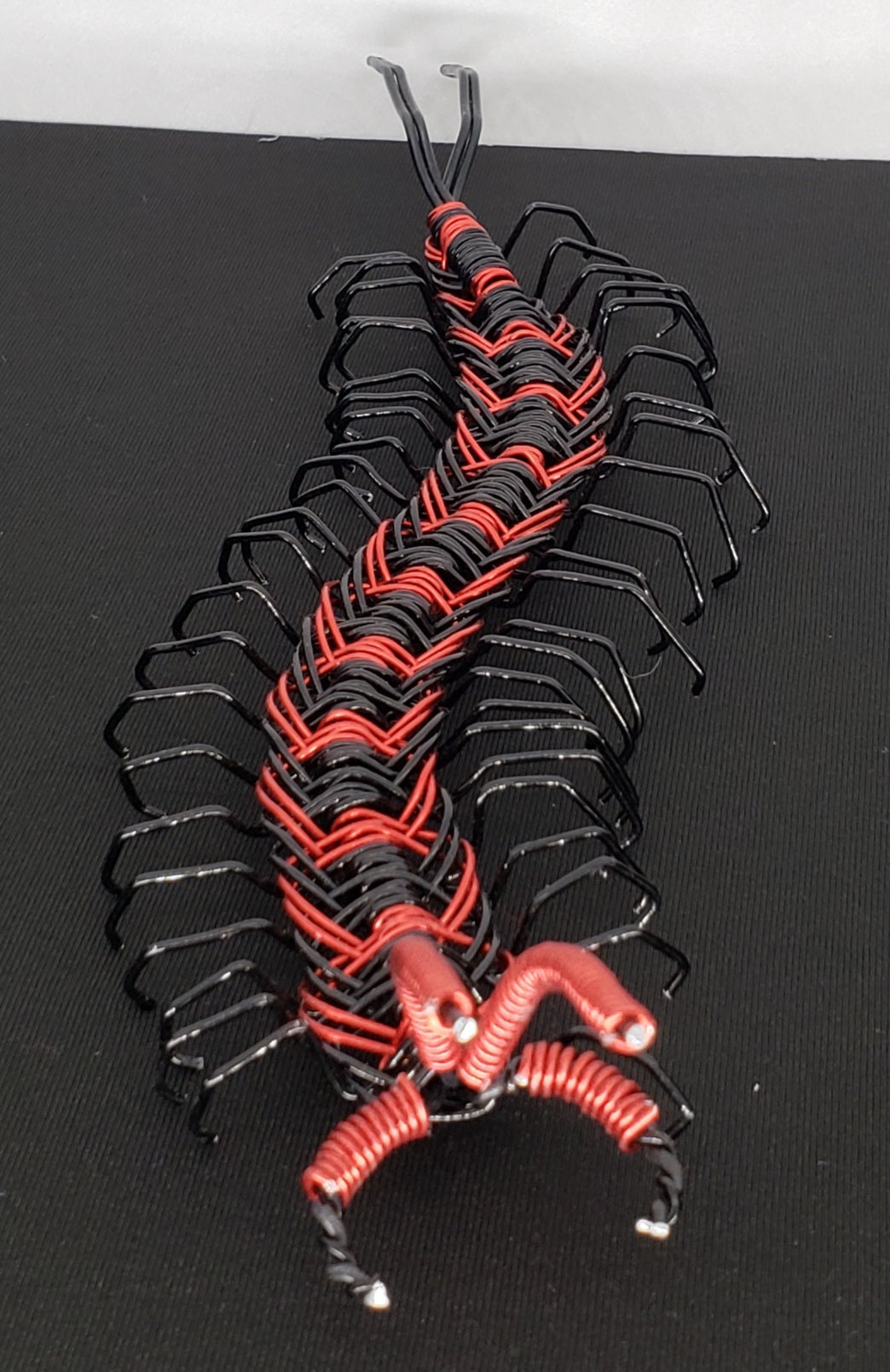 Centipede - Red/Black