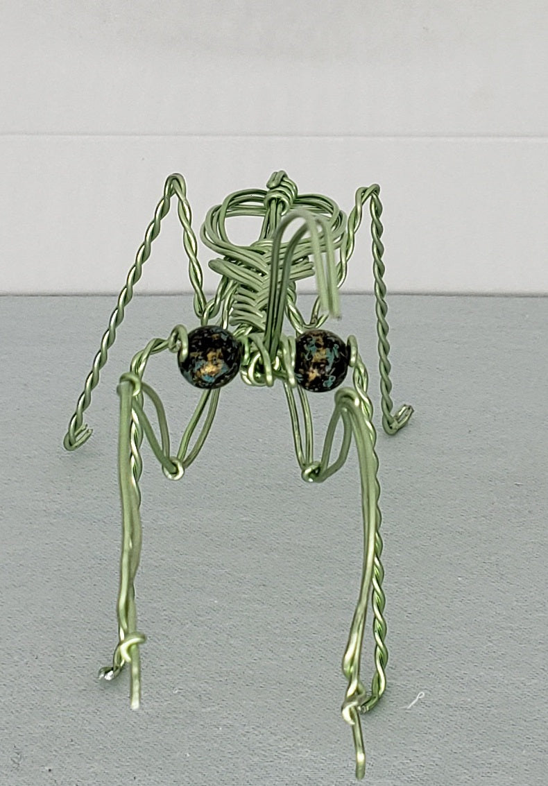Praying Mantis - Medium - Green